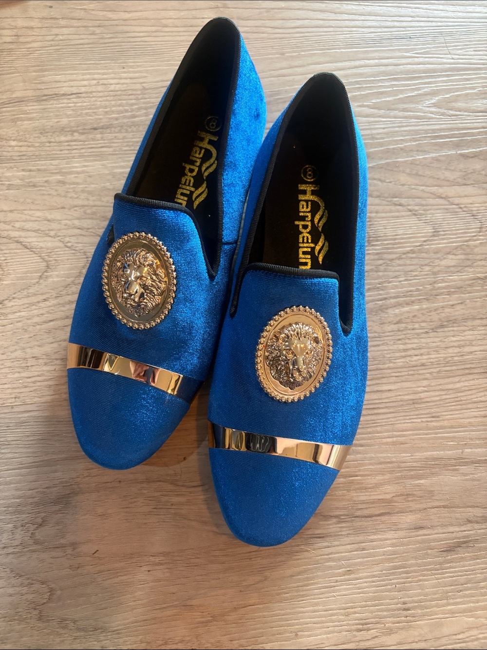 Blue Velvet Men’s Loafers with Gold Medallion Accent for formal size 8 new